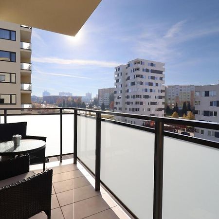 Mbv28 Apartments Πόπραντ Εξωτερικό φωτογραφία