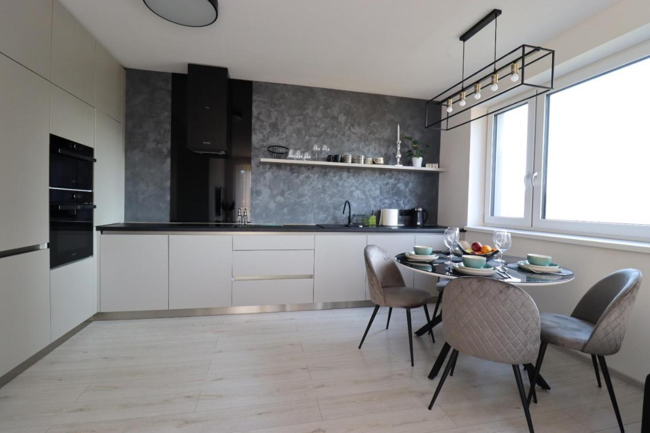 Mbv28 Apartments Πόπραντ Εξωτερικό φωτογραφία