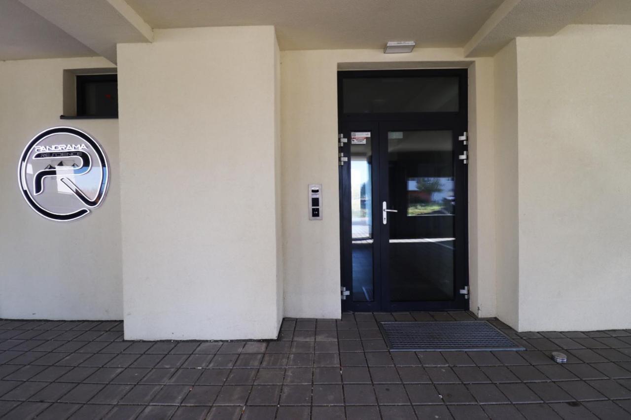 Mbv28 Apartments Πόπραντ Εξωτερικό φωτογραφία
