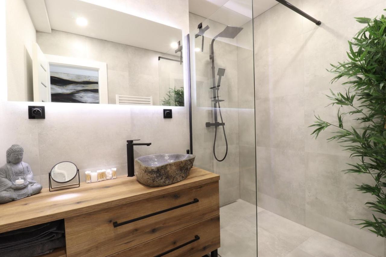 Mbv28 Apartments Πόπραντ Εξωτερικό φωτογραφία