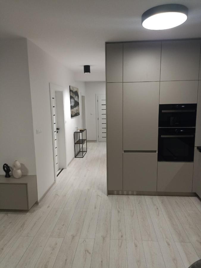 Mbv28 Apartments Πόπραντ Εξωτερικό φωτογραφία