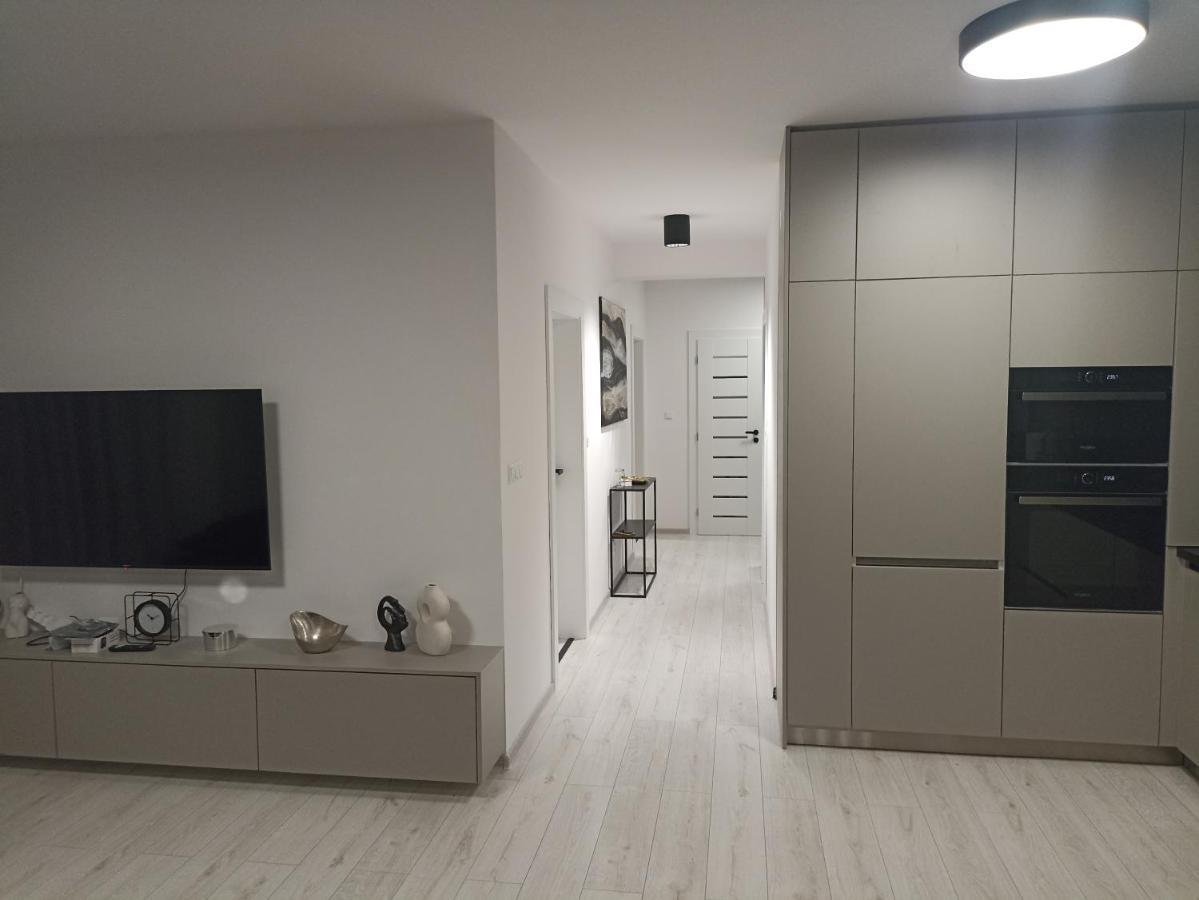 Mbv28 Apartments Πόπραντ Εξωτερικό φωτογραφία